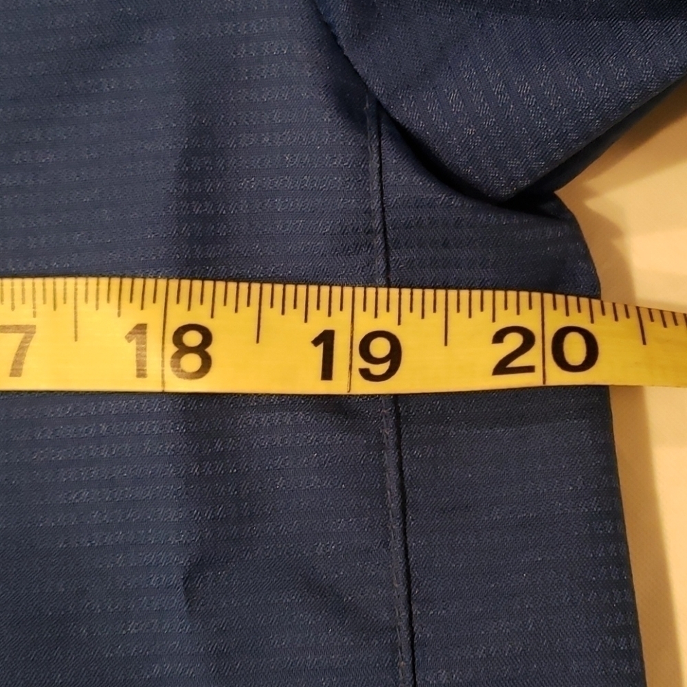 ADIDAS Climaproof Quarterzip Rain XS Like New EUC… - Picture 11 of 15